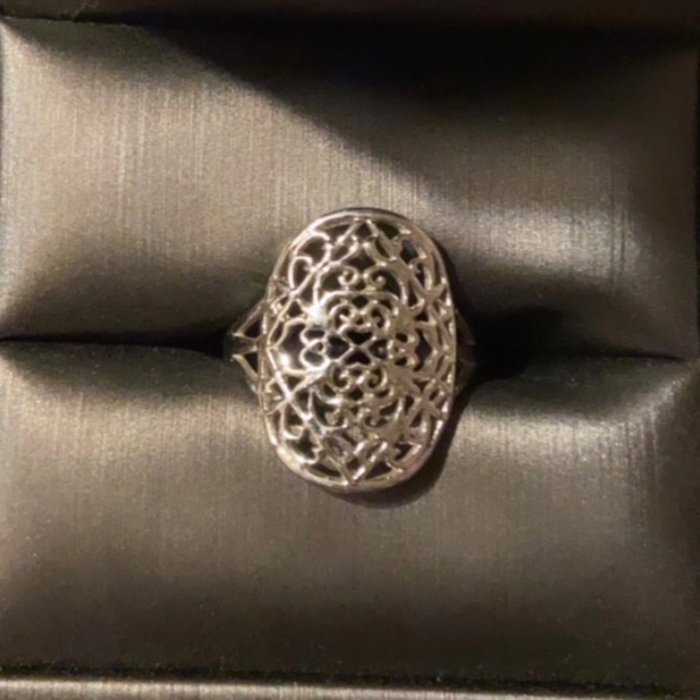 Sterling silver 925 filigree ring 7.5 sz.